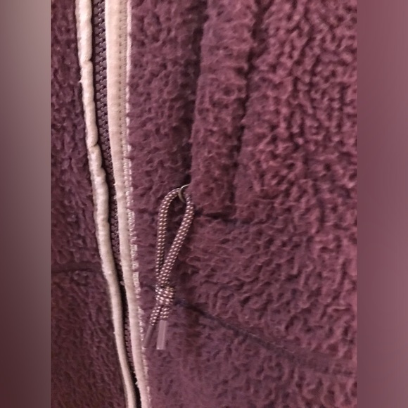 Purple zip up fleece size small - Picture 3 of 4